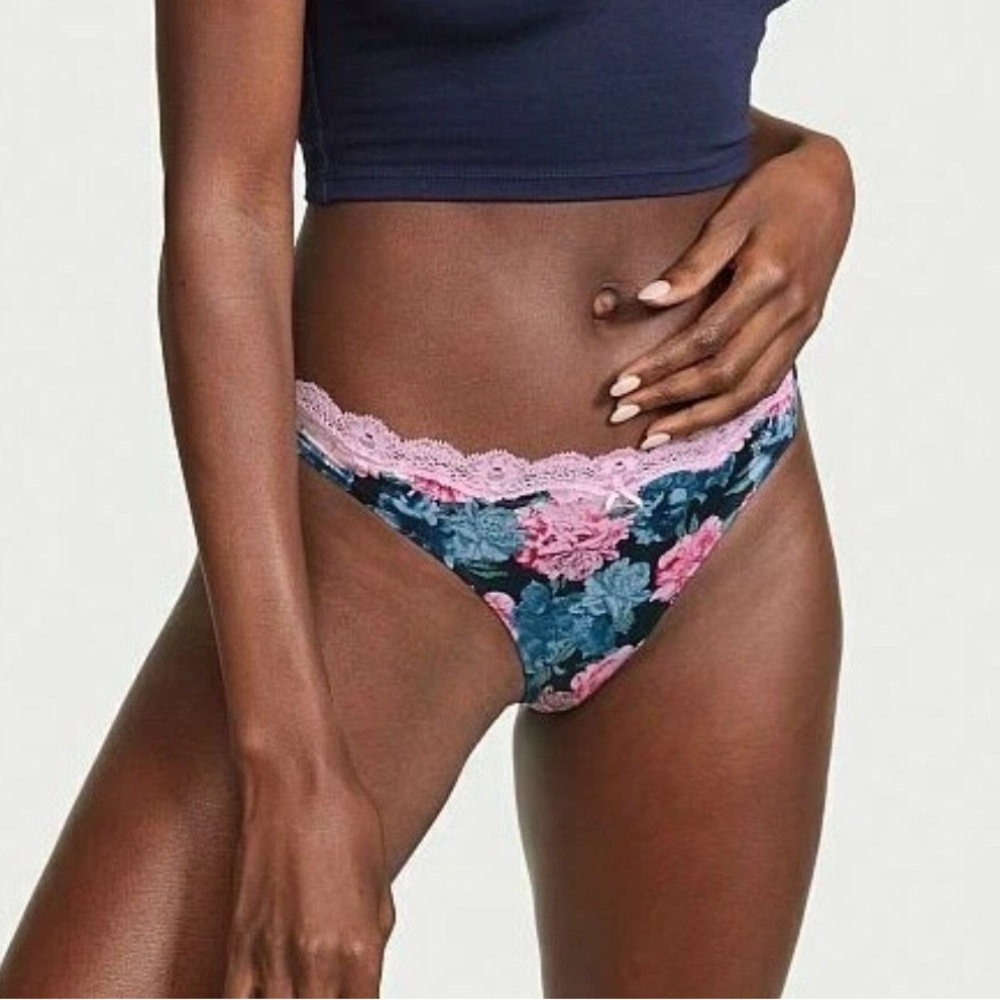 Victoria’s Secret Dream Angels Floral Thong Pantie Medium - Picture 2 of 9